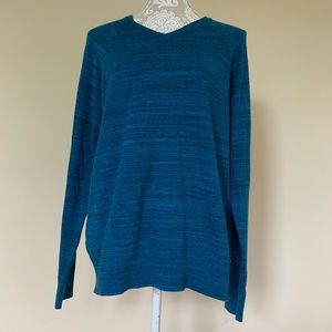 American Eagle Seriously Soft Classic Fit Heathered Blue Teal V Neck Sweater